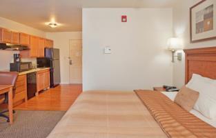 Econo & Hotel 3*